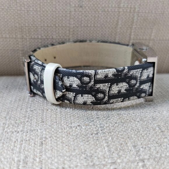 Christian Dior Paris Ladies Wristwatch Swiss Made Silver Tone Case In a Box Auth - Picture 7 of 13